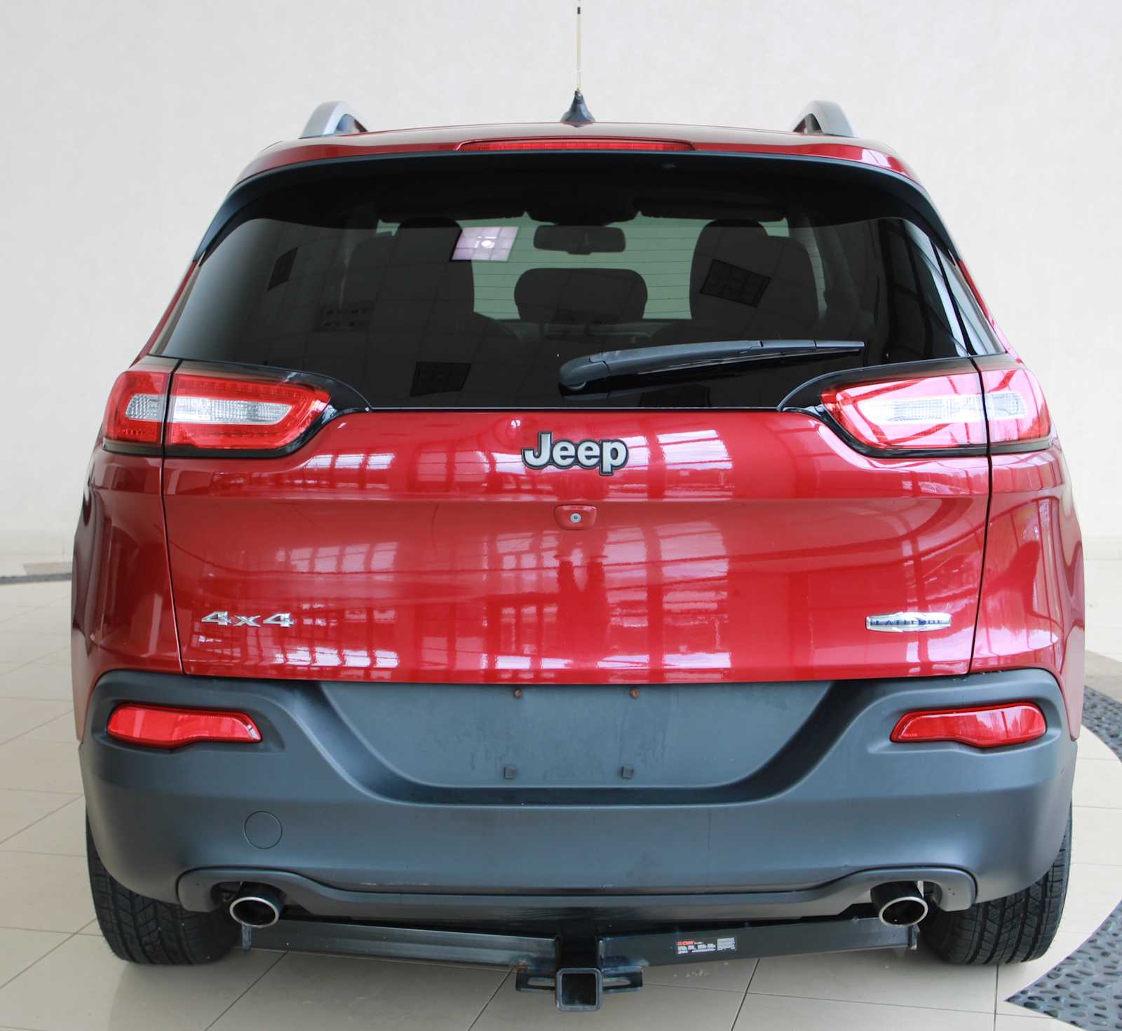 used 2014 Jeep Cherokee car, priced at $10,998