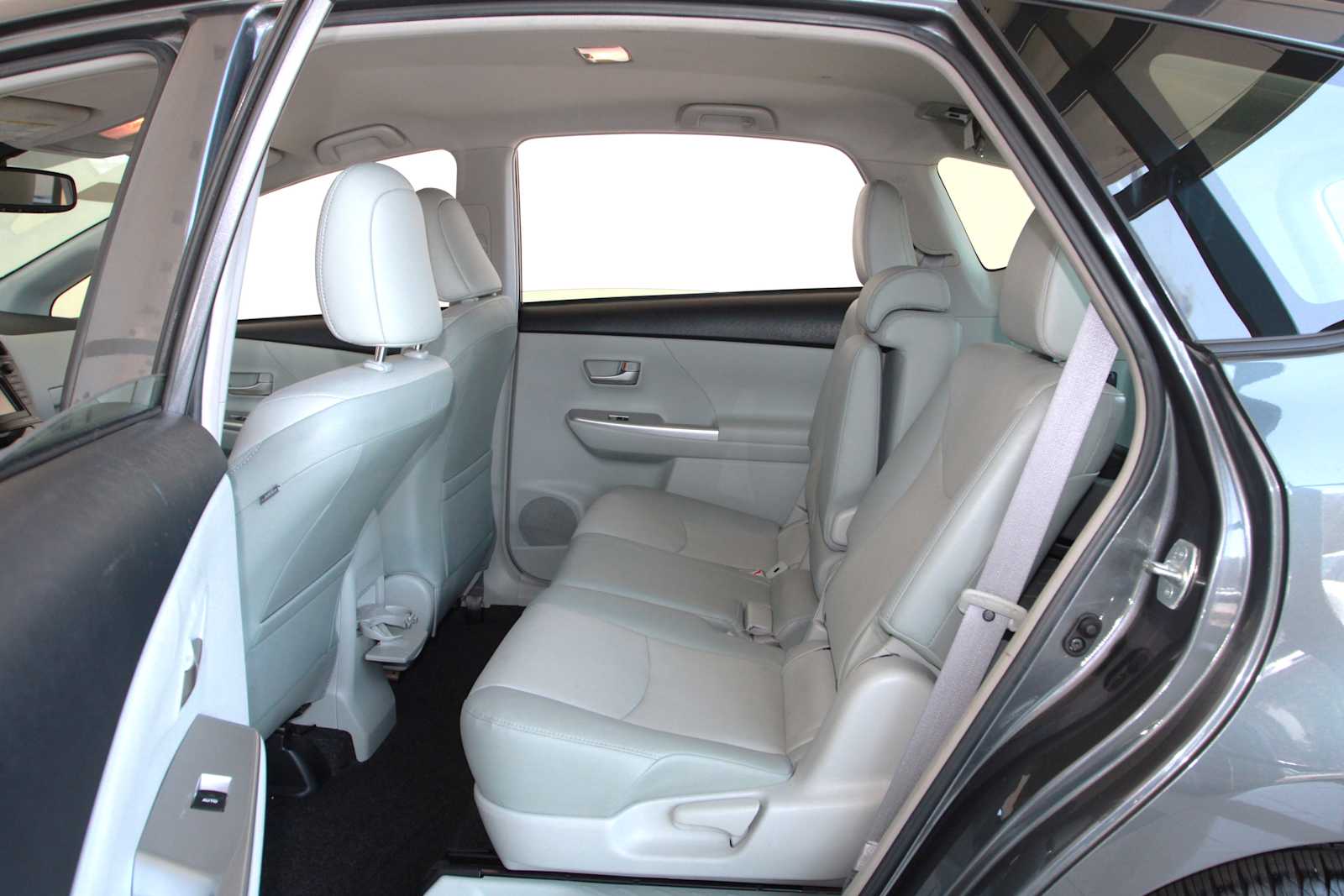 used 2014 Toyota Prius v car, priced at $13,998
