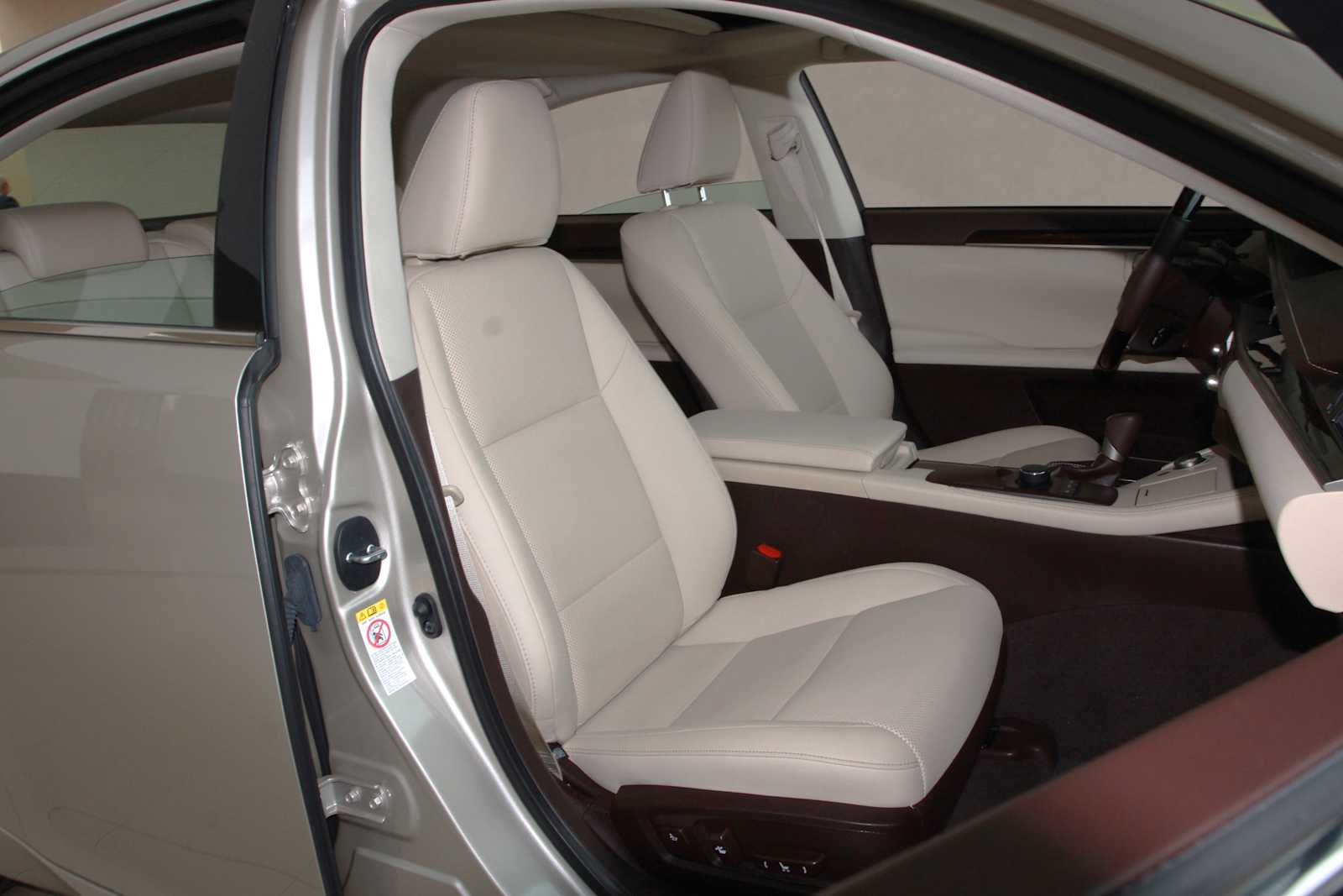 used 2018 Lexus ES 350 car, priced at $28,798