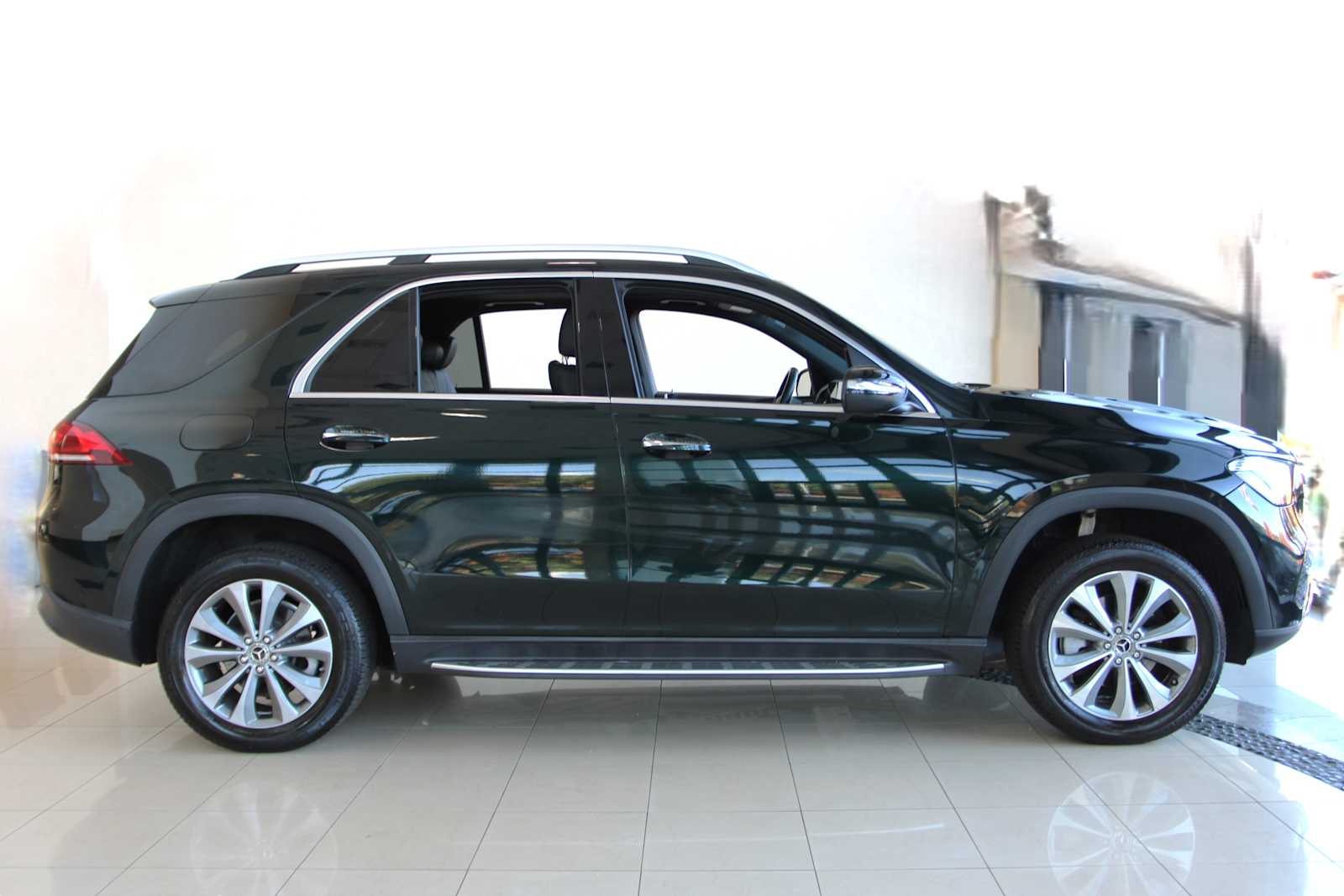 used 2020 Mercedes-Benz GLE 350 car, priced at $35,498