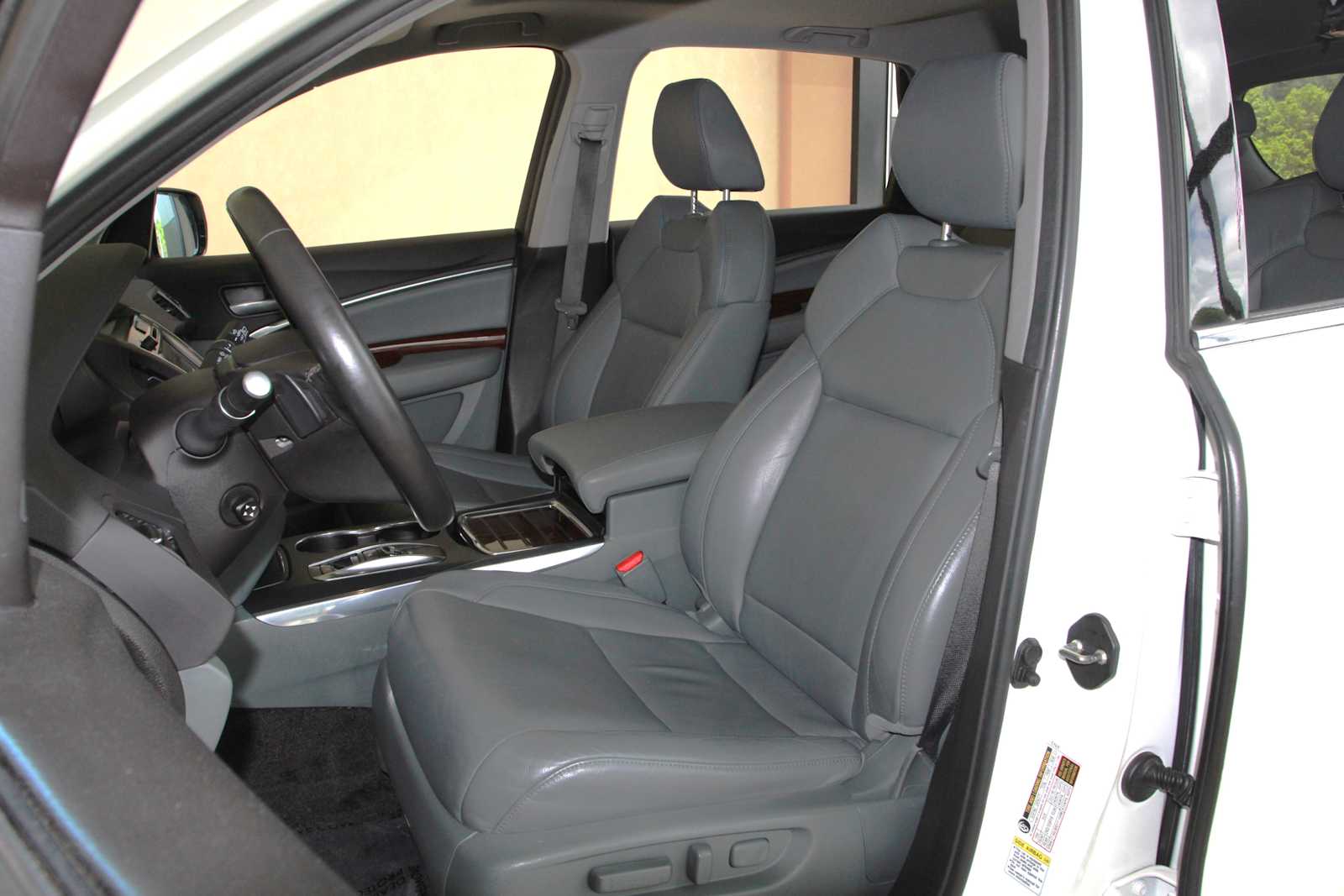 used 2016 Acura MDX car, priced at $18,998