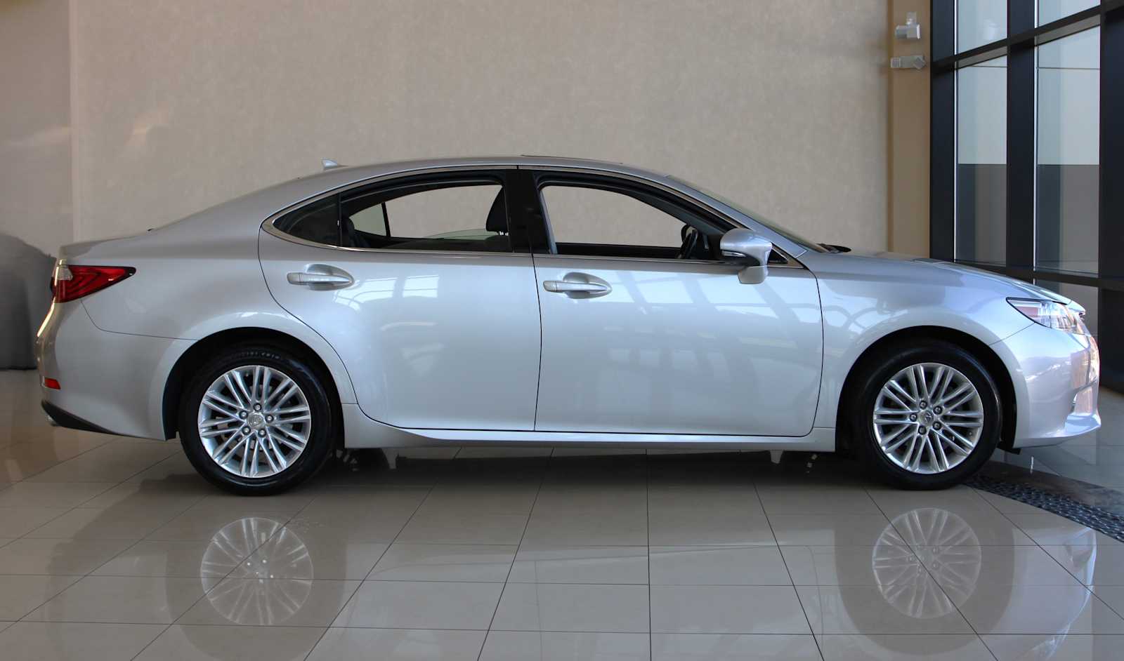 used 2013 Lexus ES 350 car, priced at $14,498