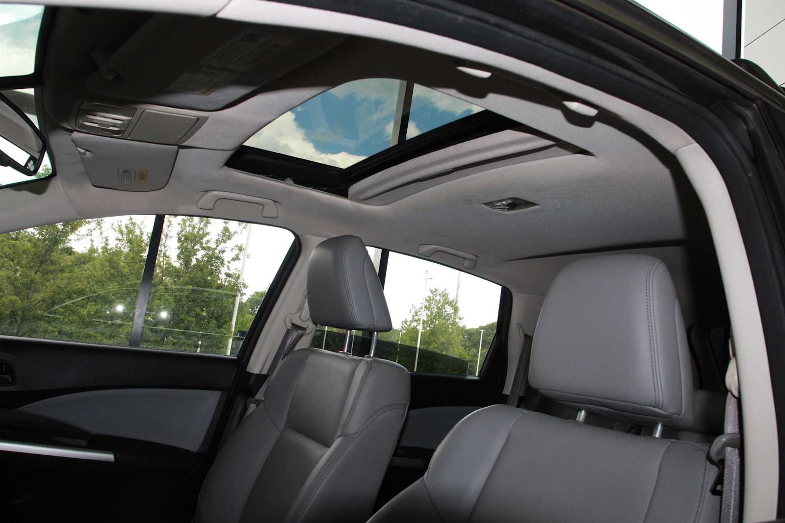 used 2015 Honda CR-V car, priced at $15,998