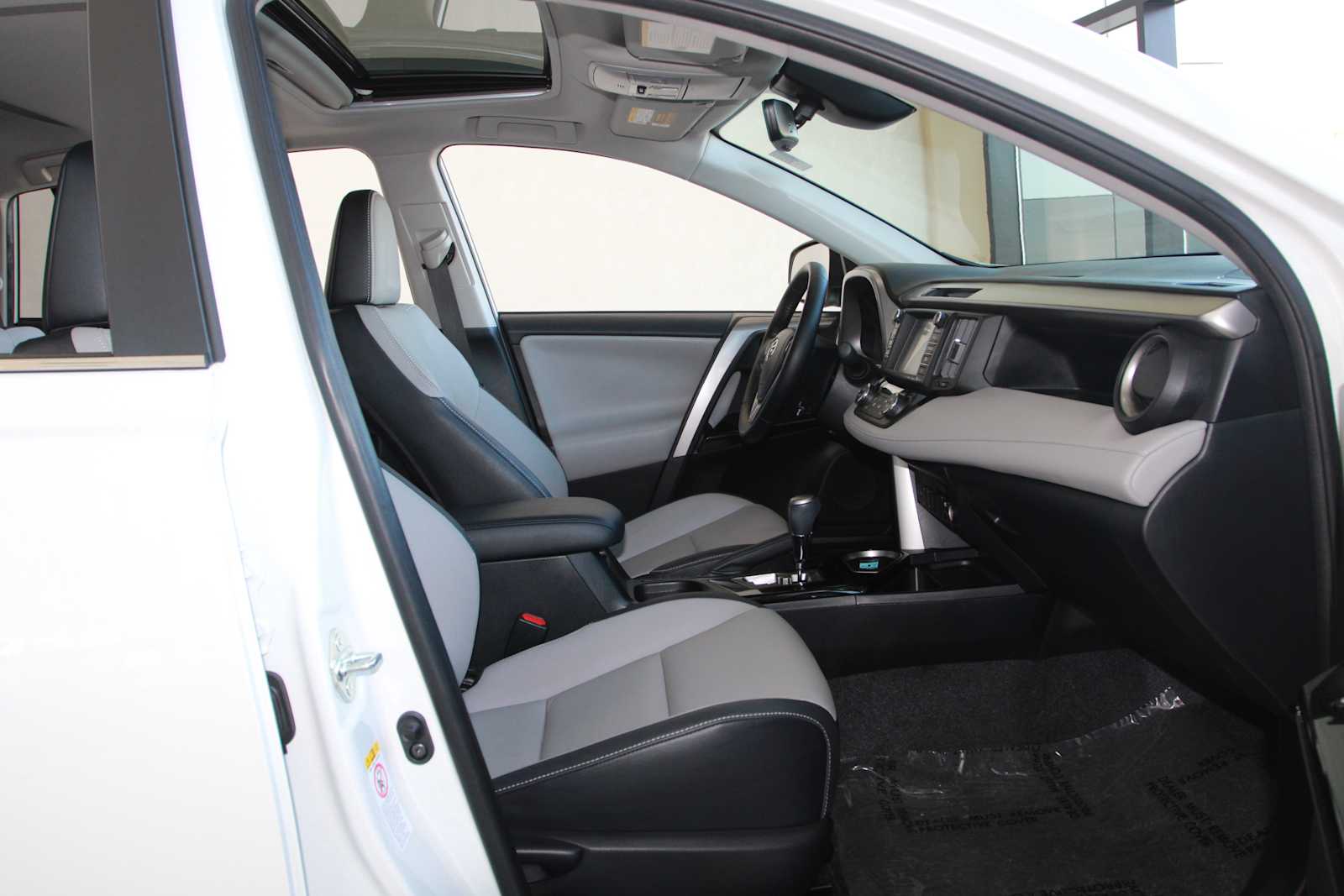 used 2018 Toyota RAV4 car, priced at $25,998