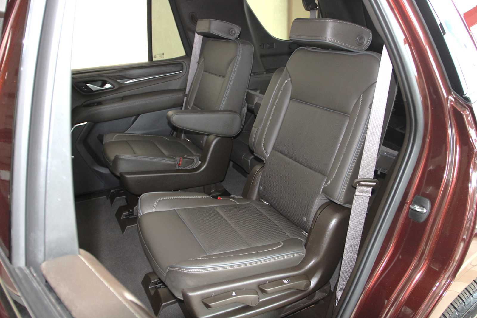 used 2022 GMC Yukon car, priced at $55,798