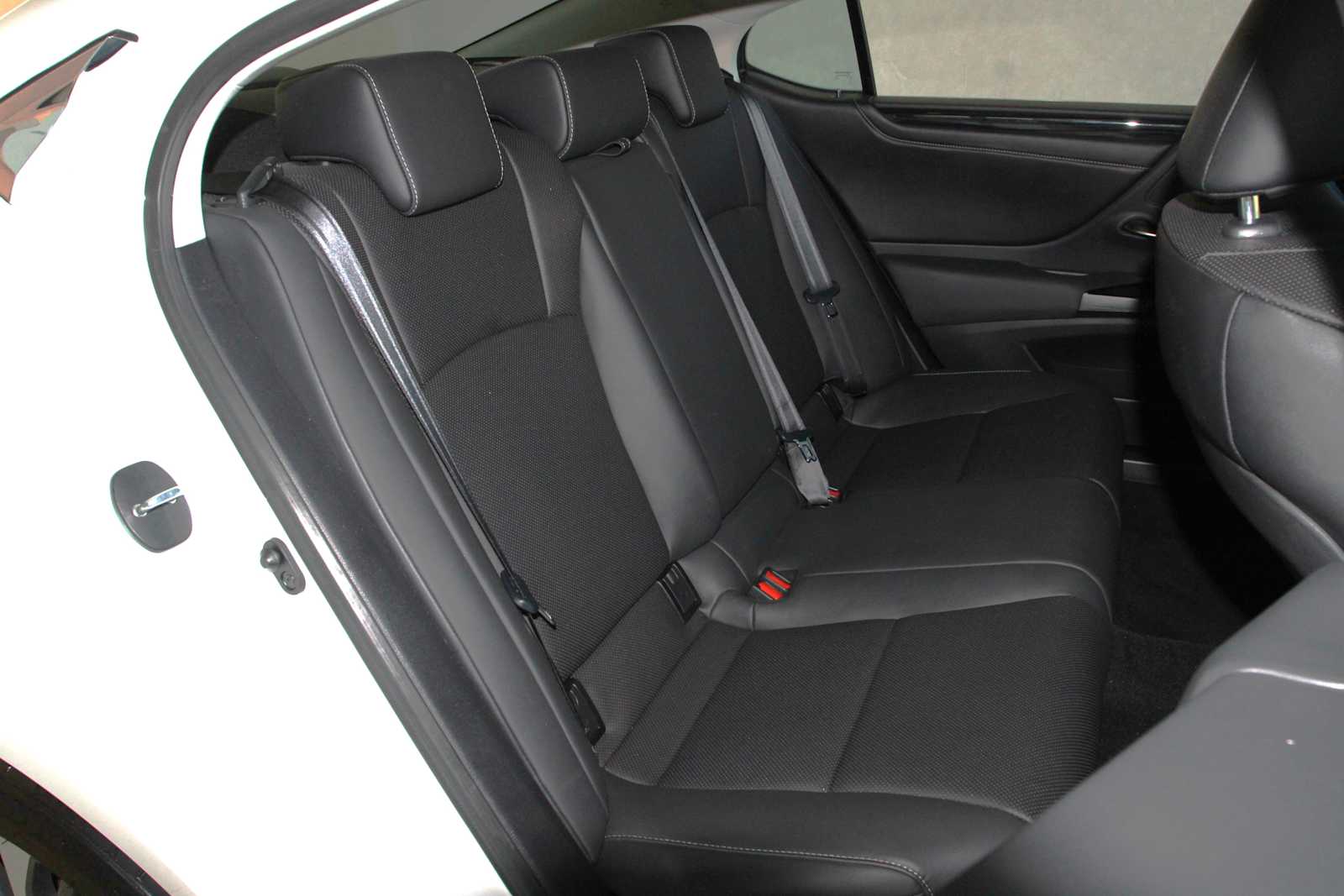 used 2020 Lexus ES 350 car, priced at $31,798