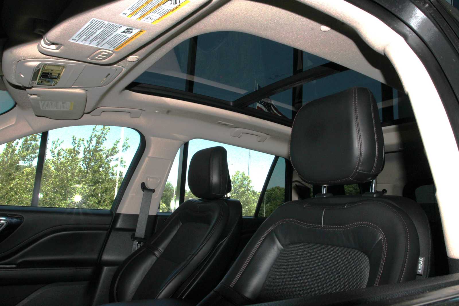 used 2020 Lincoln Aviator car, priced at $35,998