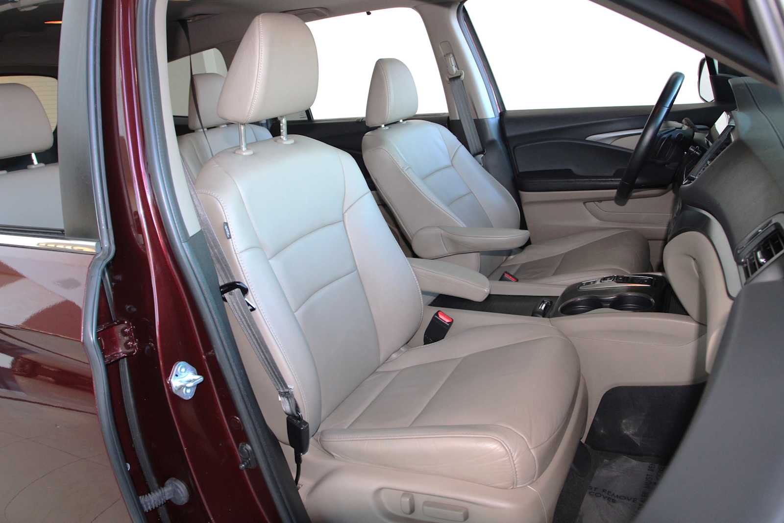 used 2022 Honda Pilot car, priced at $31,498