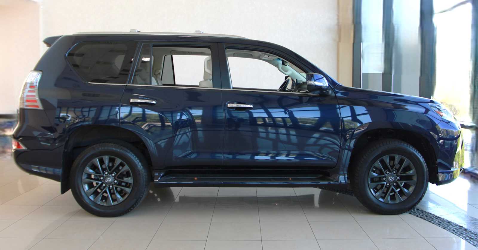 used 2022 Lexus GX 460 car, priced at $52,998