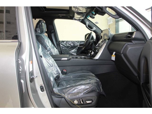 new 2025 Lexus LX 600 car, priced at $117,118