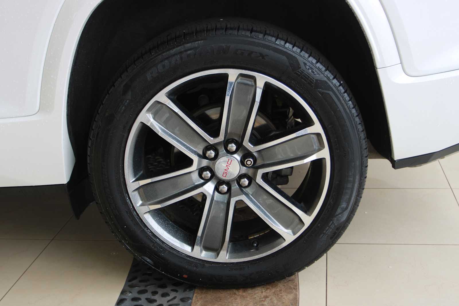 used 2019 GMC Acadia car, priced at $19,698