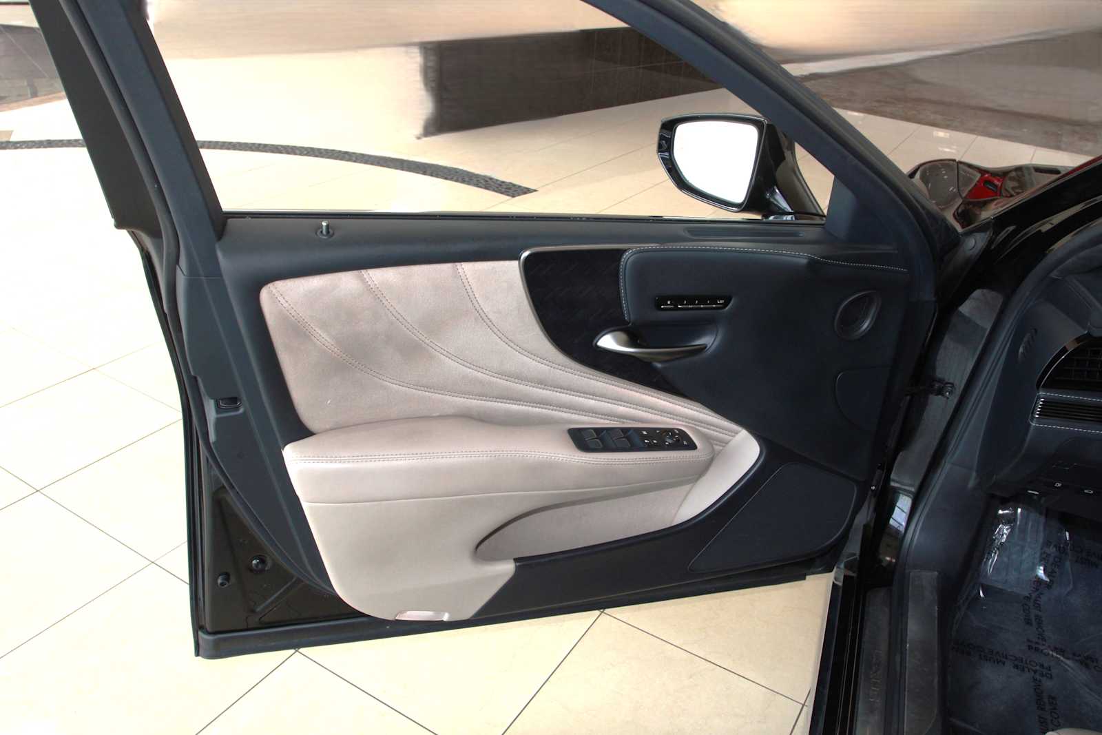 used 2021 Lexus LS 500 car, priced at $48,998