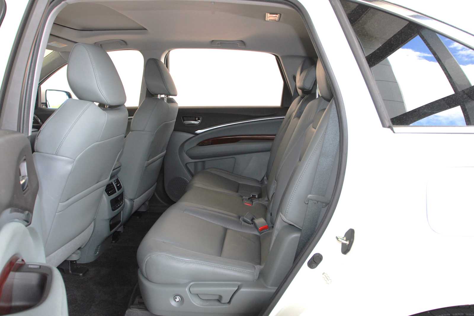 used 2016 Acura MDX car, priced at $18,998