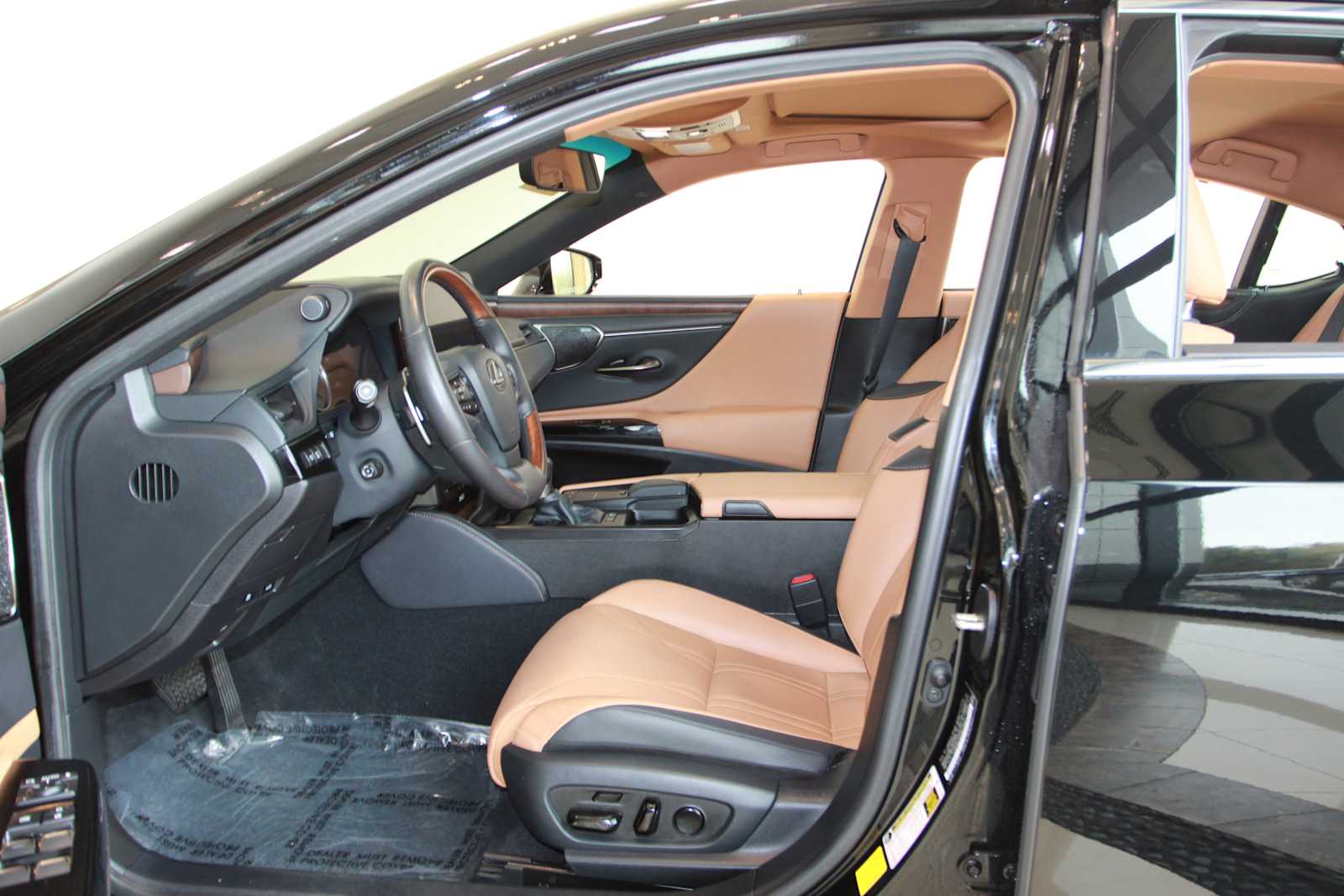 used 2022 Lexus ES 300h car, priced at $39,998