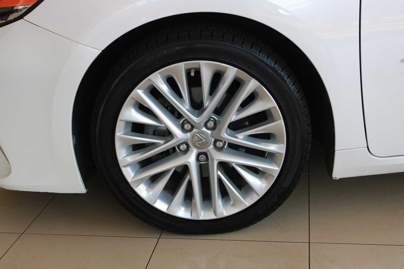 used 2016 Lexus ES 350 car, priced at $15,598
