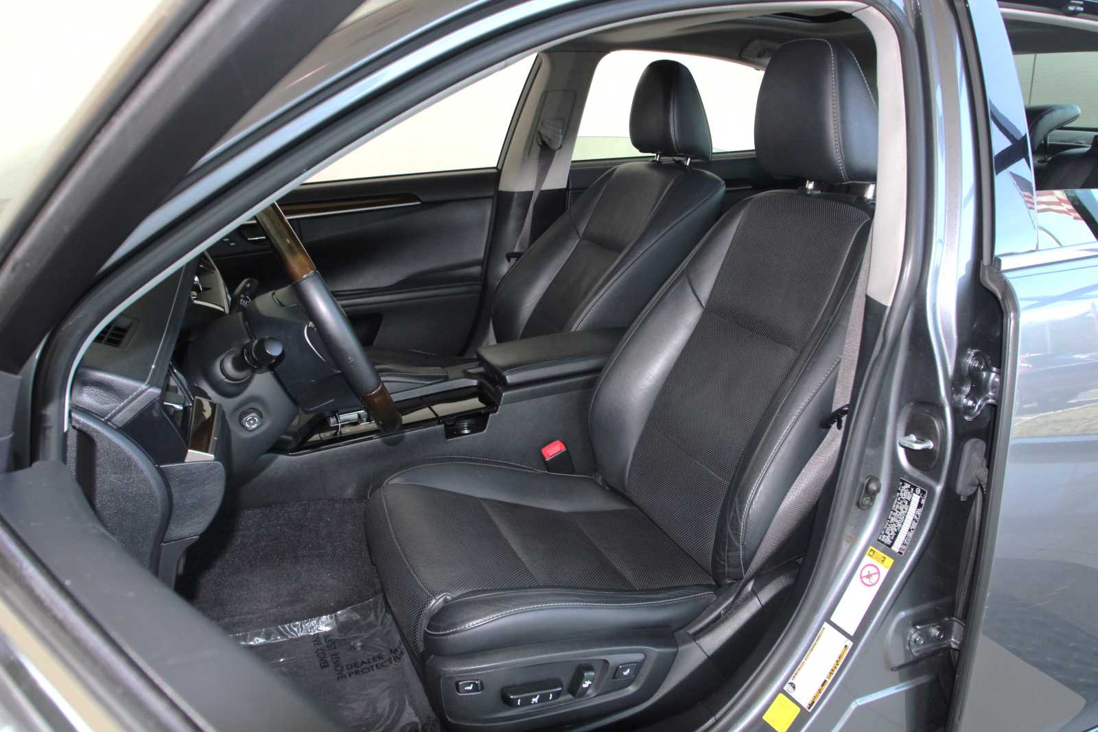 used 2015 Lexus ES 350 car, priced at $16,988