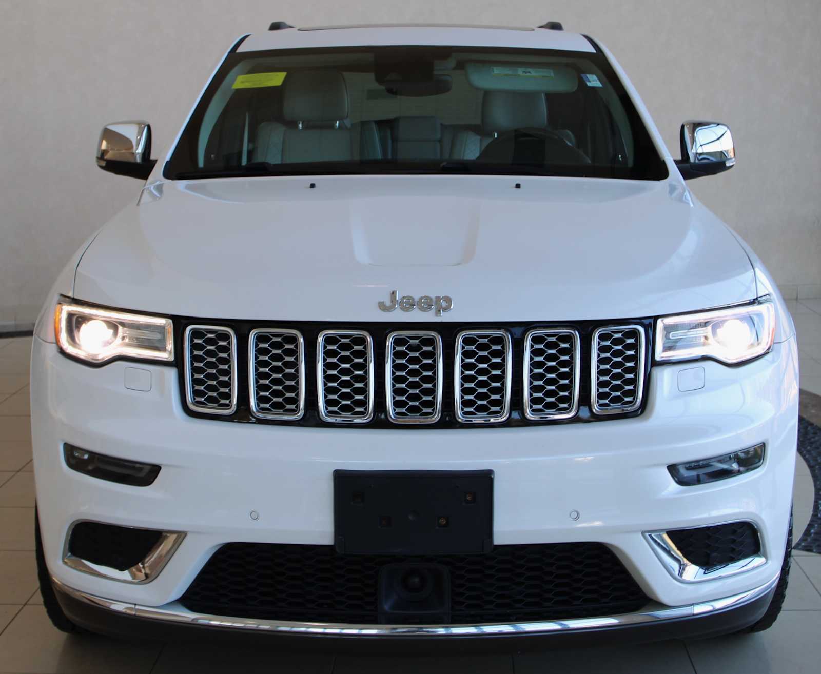 used 2017 Jeep Grand Cherokee car, priced at $20,998