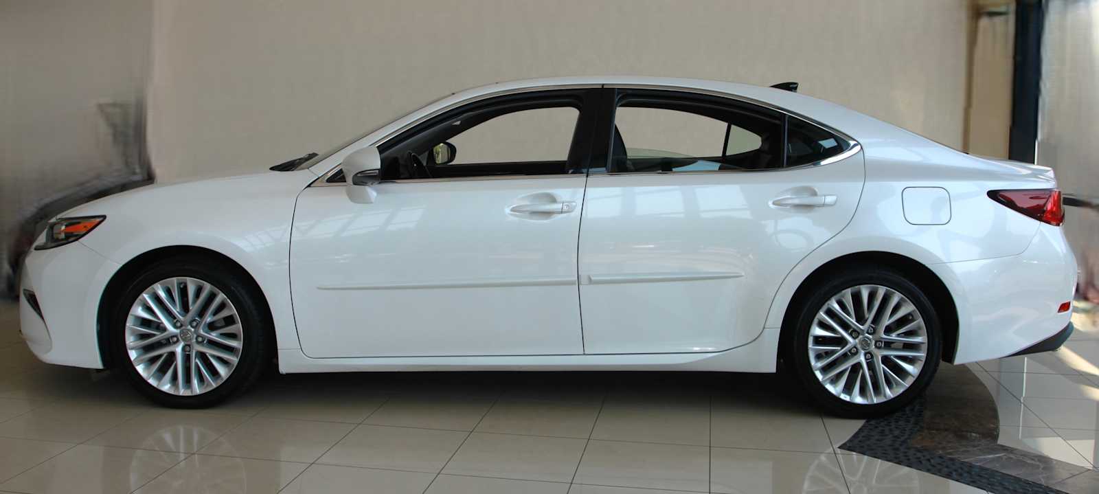 used 2016 Lexus ES 350 car, priced at $15,598