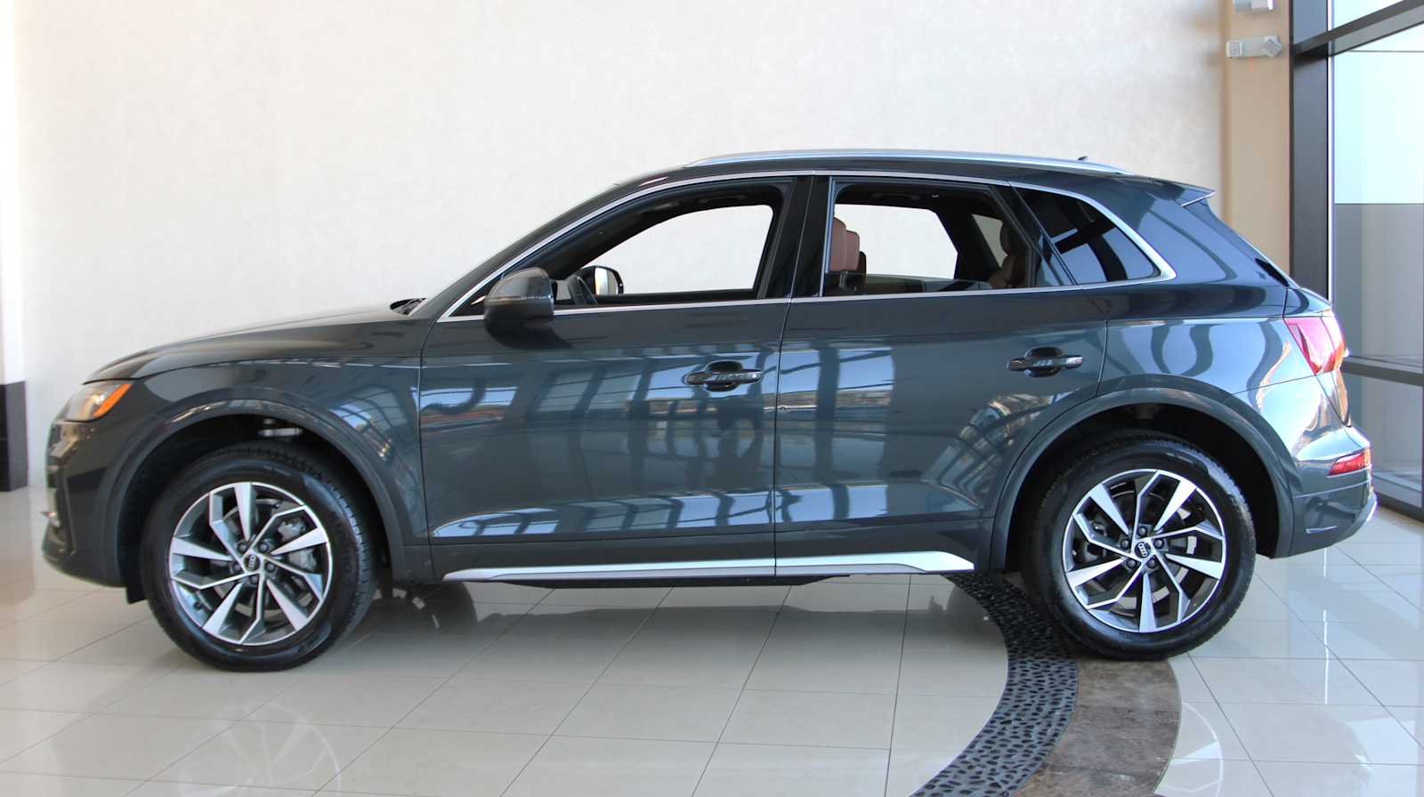 used 2021 Audi Q5 car, priced at $32,398