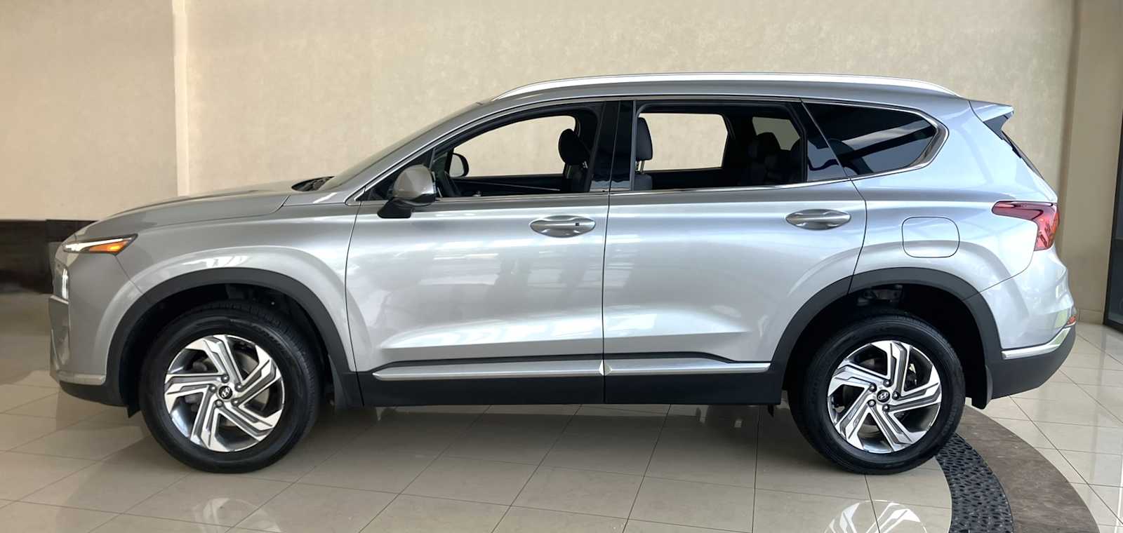 used 2022 Hyundai Santa Fe car, priced at $24,698