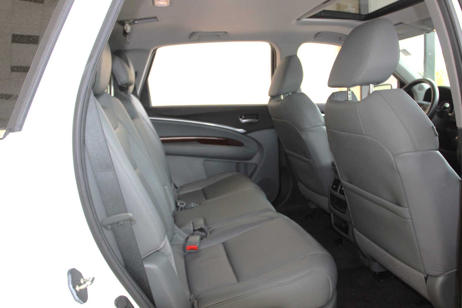 used 2016 Acura MDX car, priced at $18,998