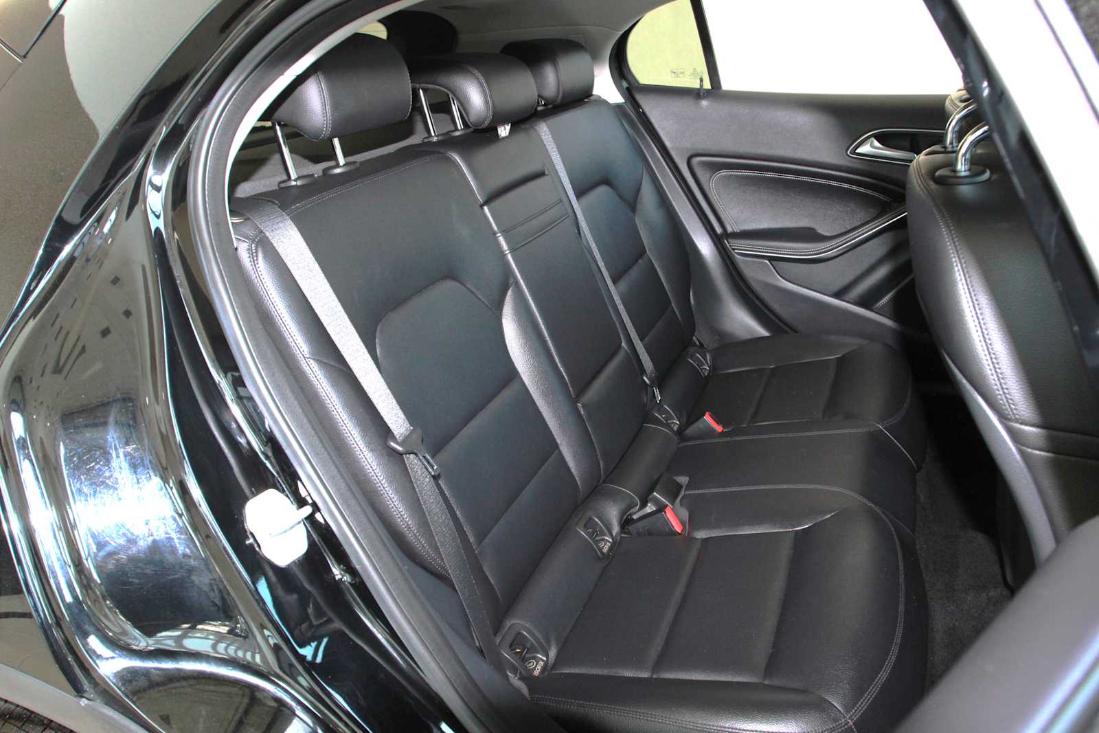 used 2015 Mercedes-Benz GLA 250 car, priced at $14,798
