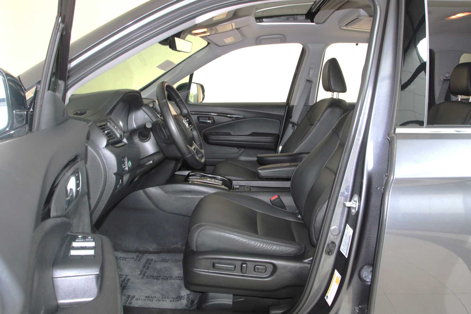 used 2021 Honda Pilot car, priced at $27,498