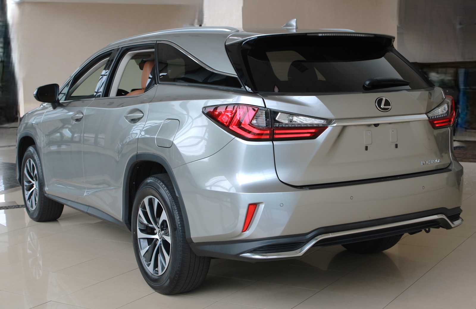 used 2021 Lexus RX 350L car, priced at $42,998