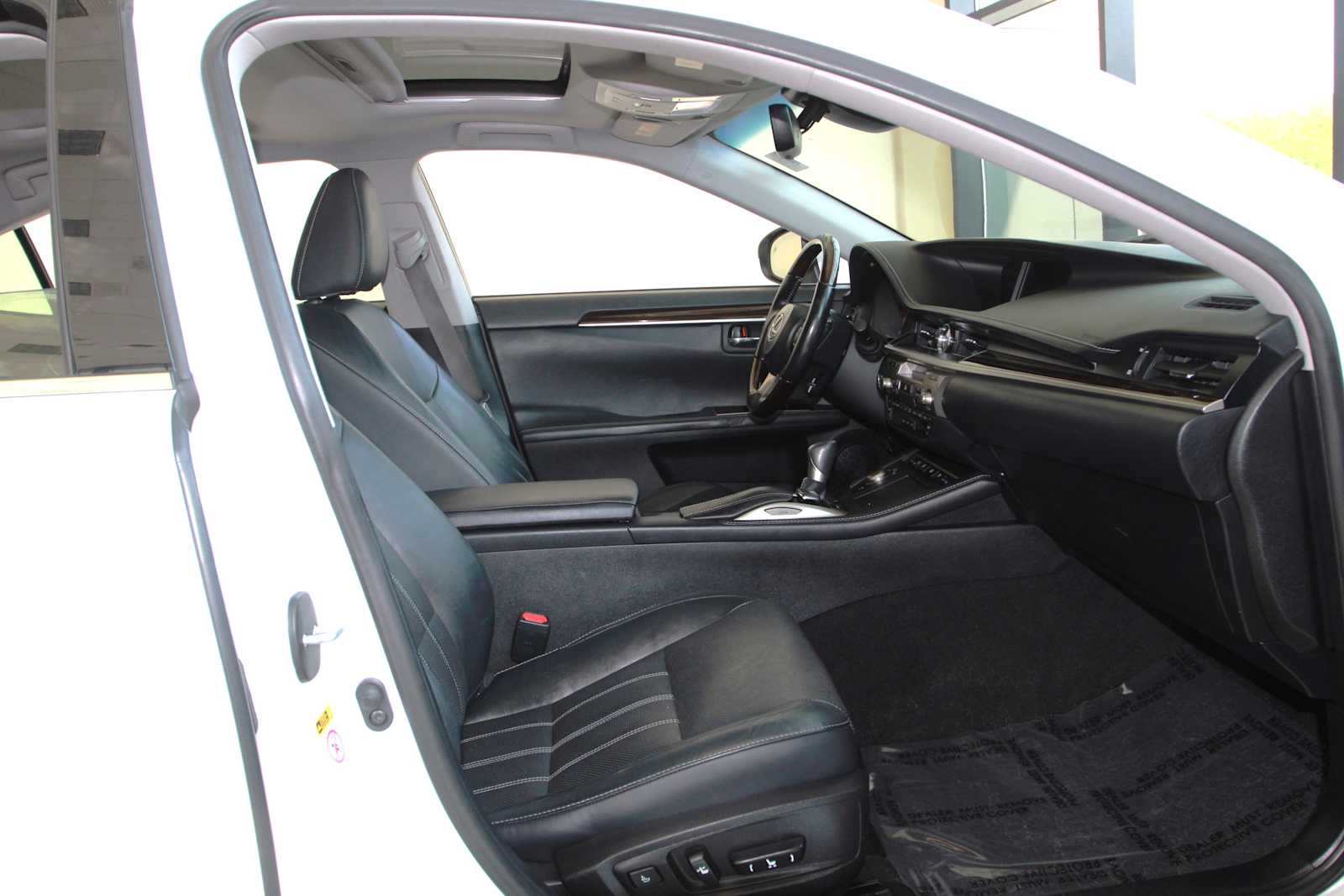 used 2016 Lexus ES 350 car, priced at $15,598