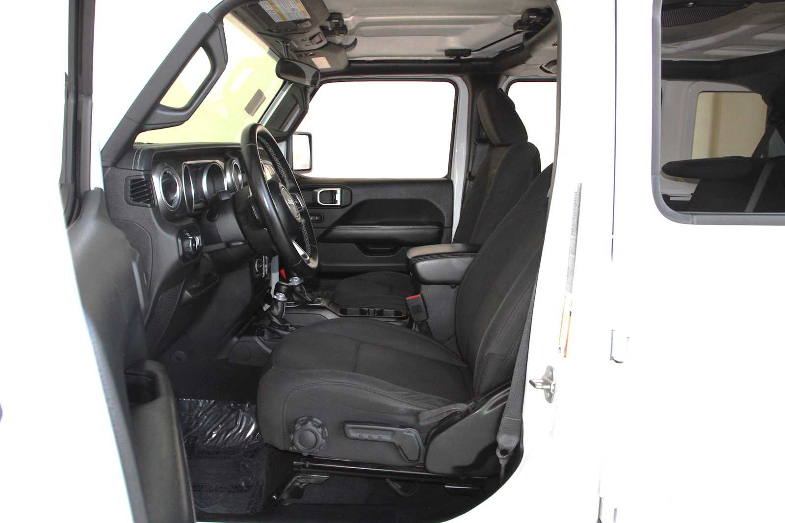 used 2018 Jeep Wrangler Unlimited car, priced at $24,598