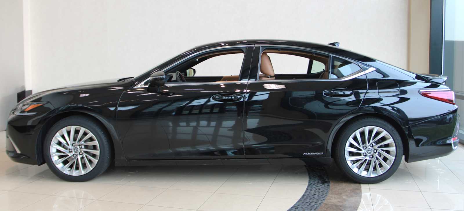 used 2022 Lexus ES 300h car, priced at $39,998