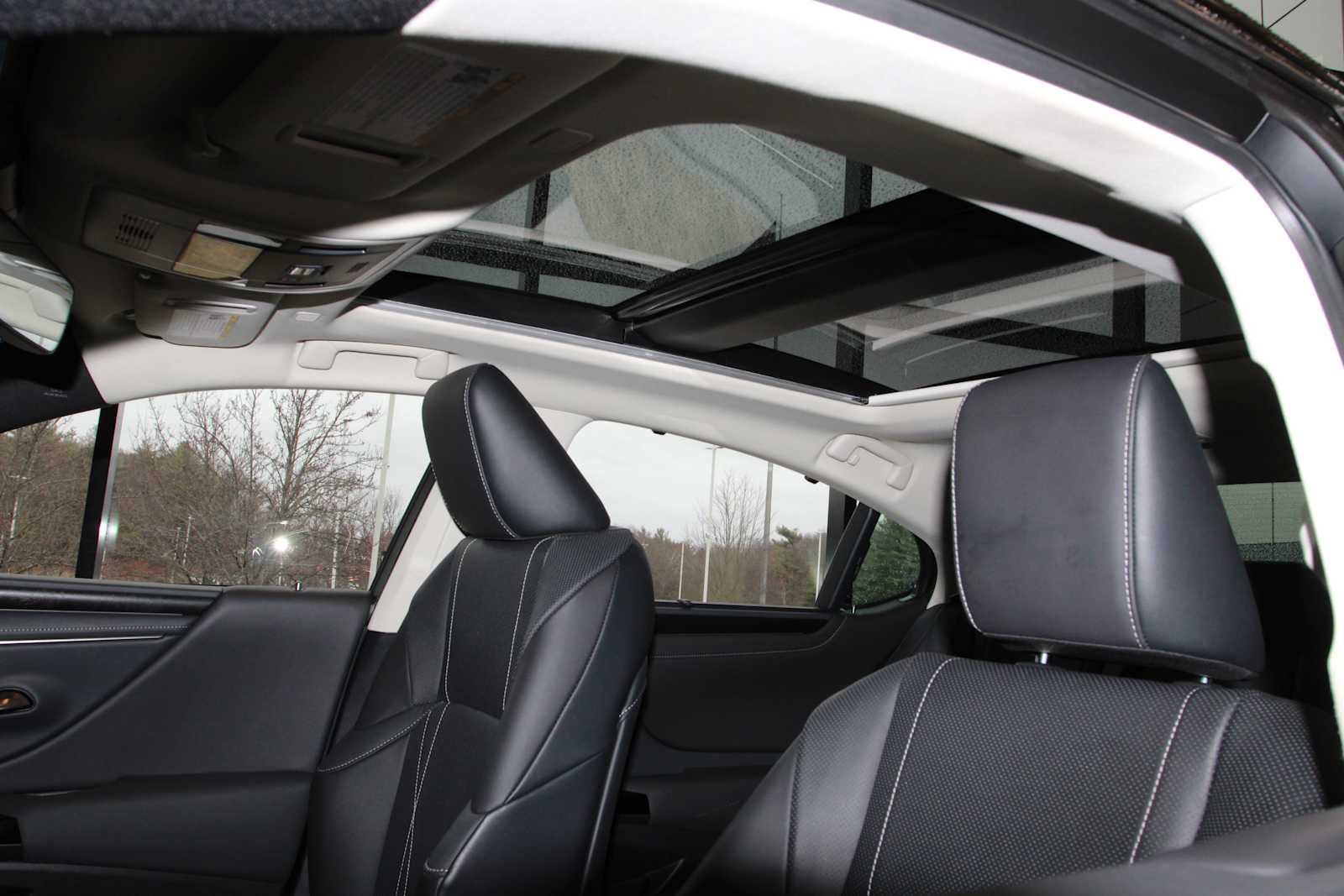 used 2024 Lexus ES 350 car, priced at $46,998