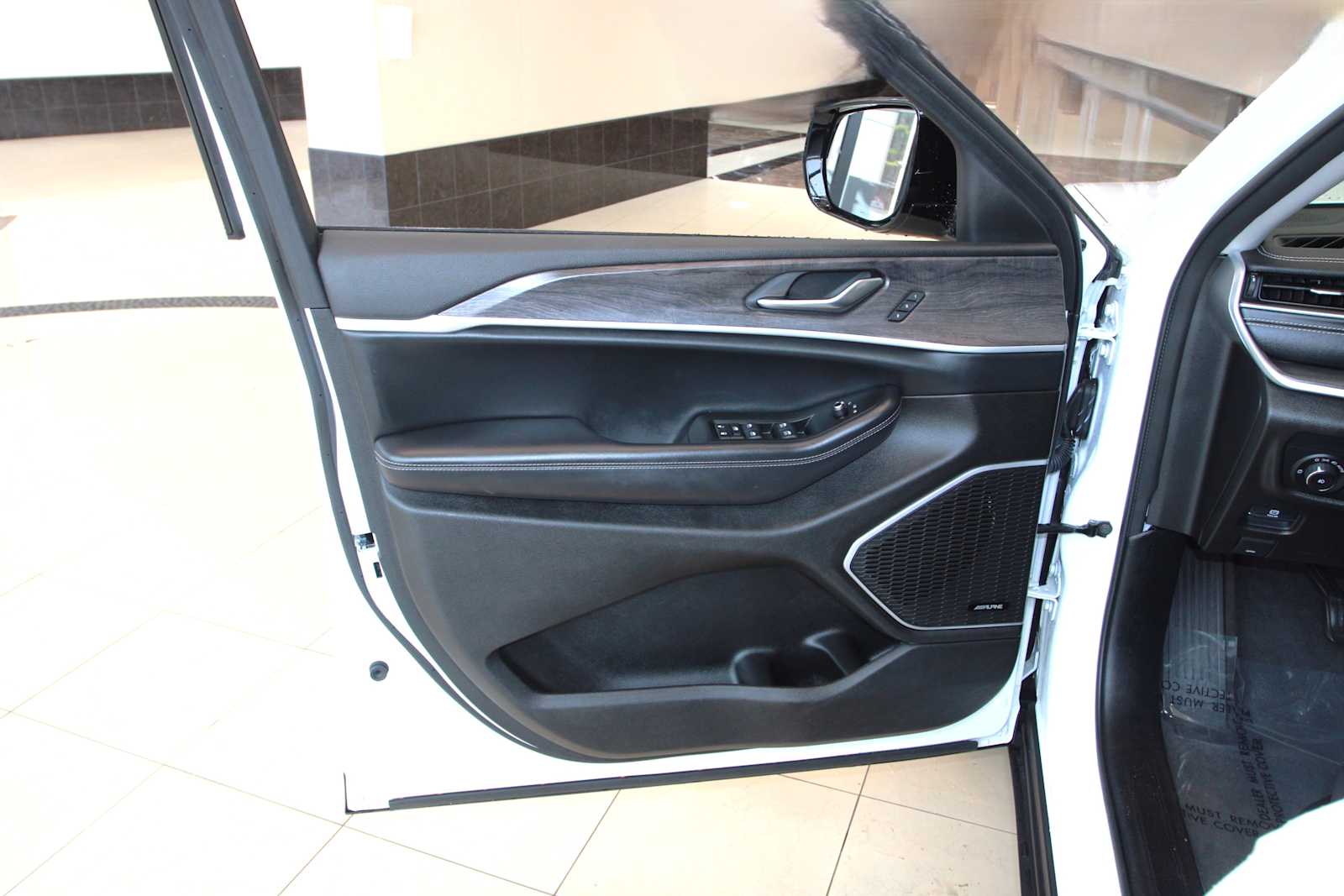 used 2021 Jeep Grand Cherokee L car, priced at $30,498
