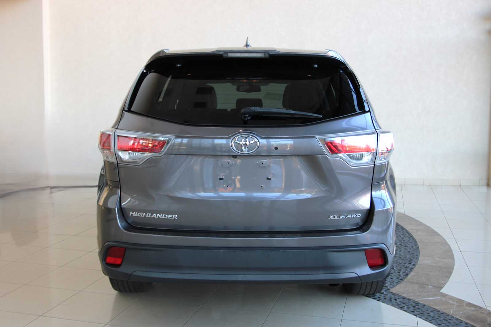 used 2016 Toyota Highlander car, priced at $17,998