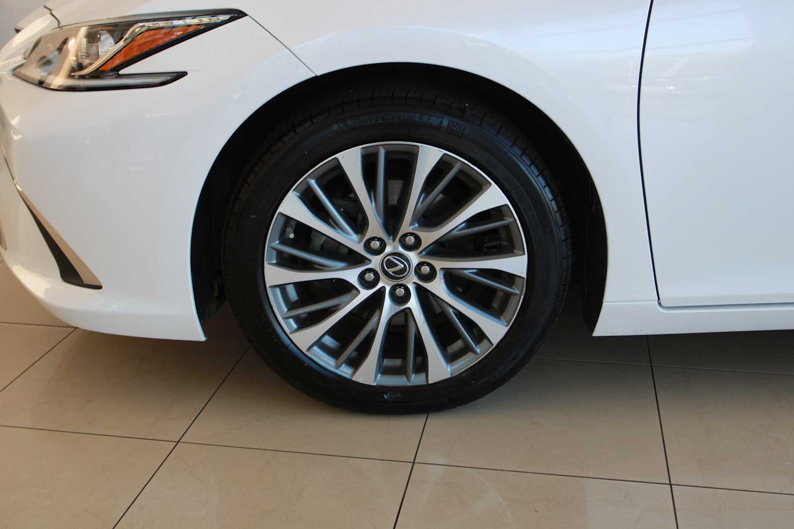 used 2020 Lexus ES 350 car, priced at $31,798