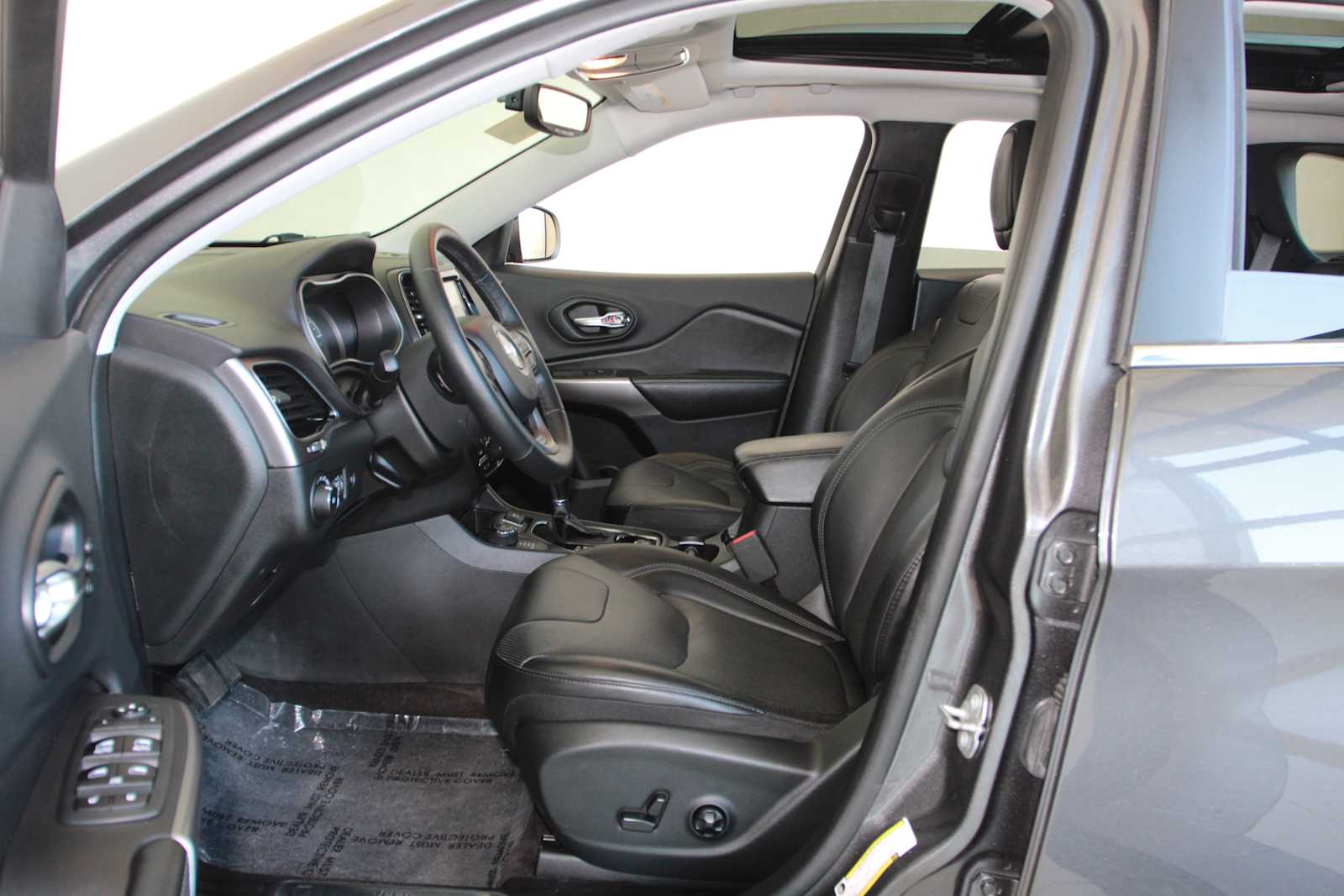 used 2019 Jeep Cherokee car, priced at $17,998