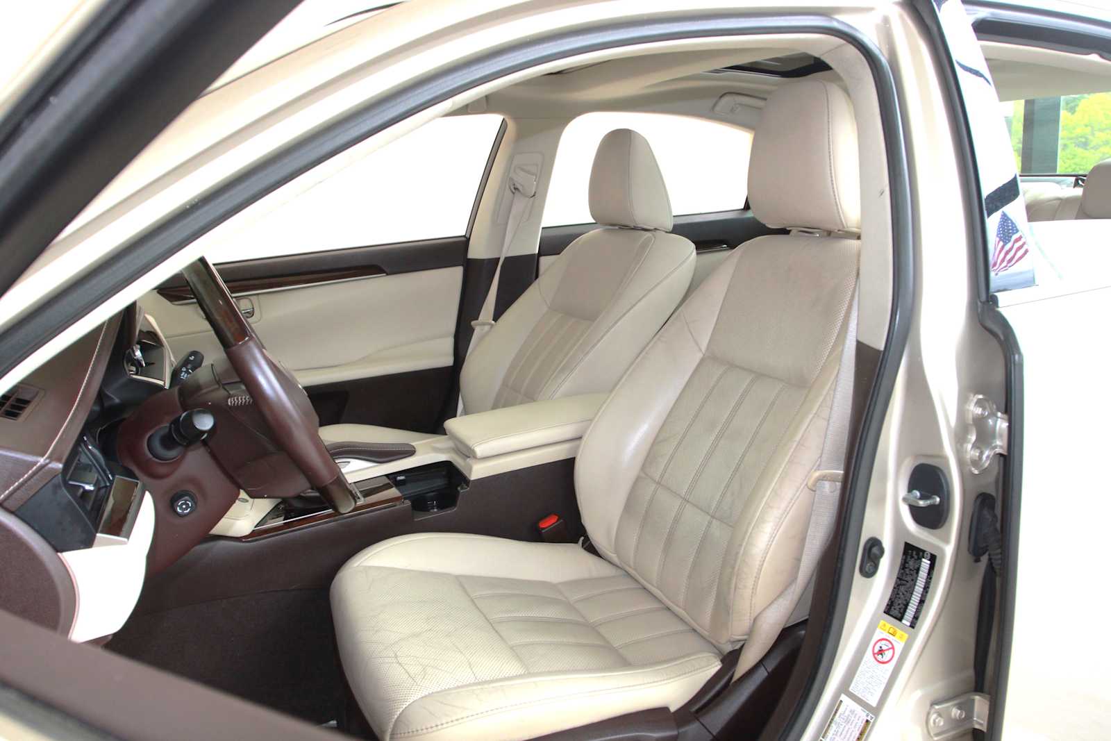 used 2016 Lexus ES 350 car, priced at $14,998