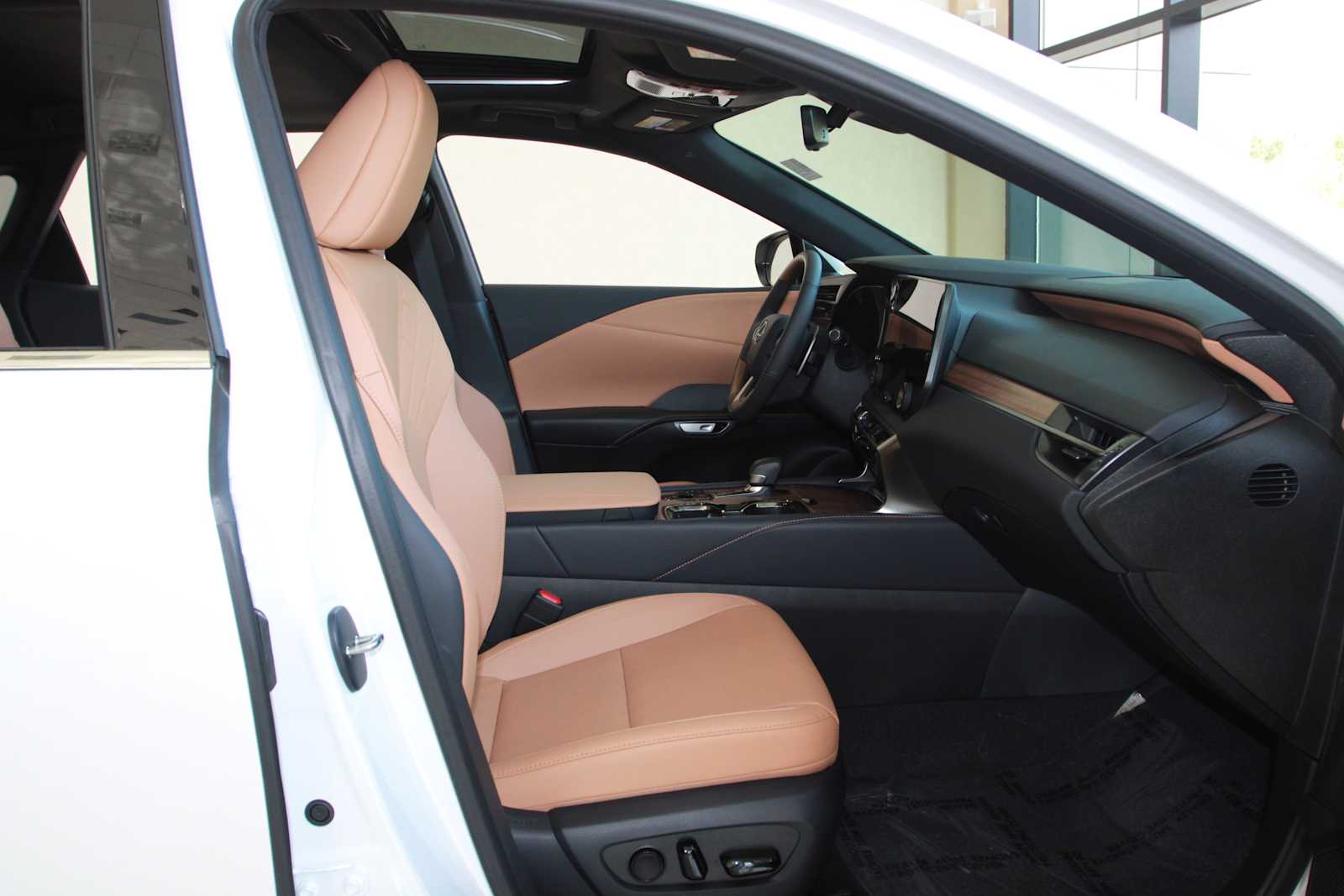 used 2025 Lexus RX 350h car, priced at $57,998