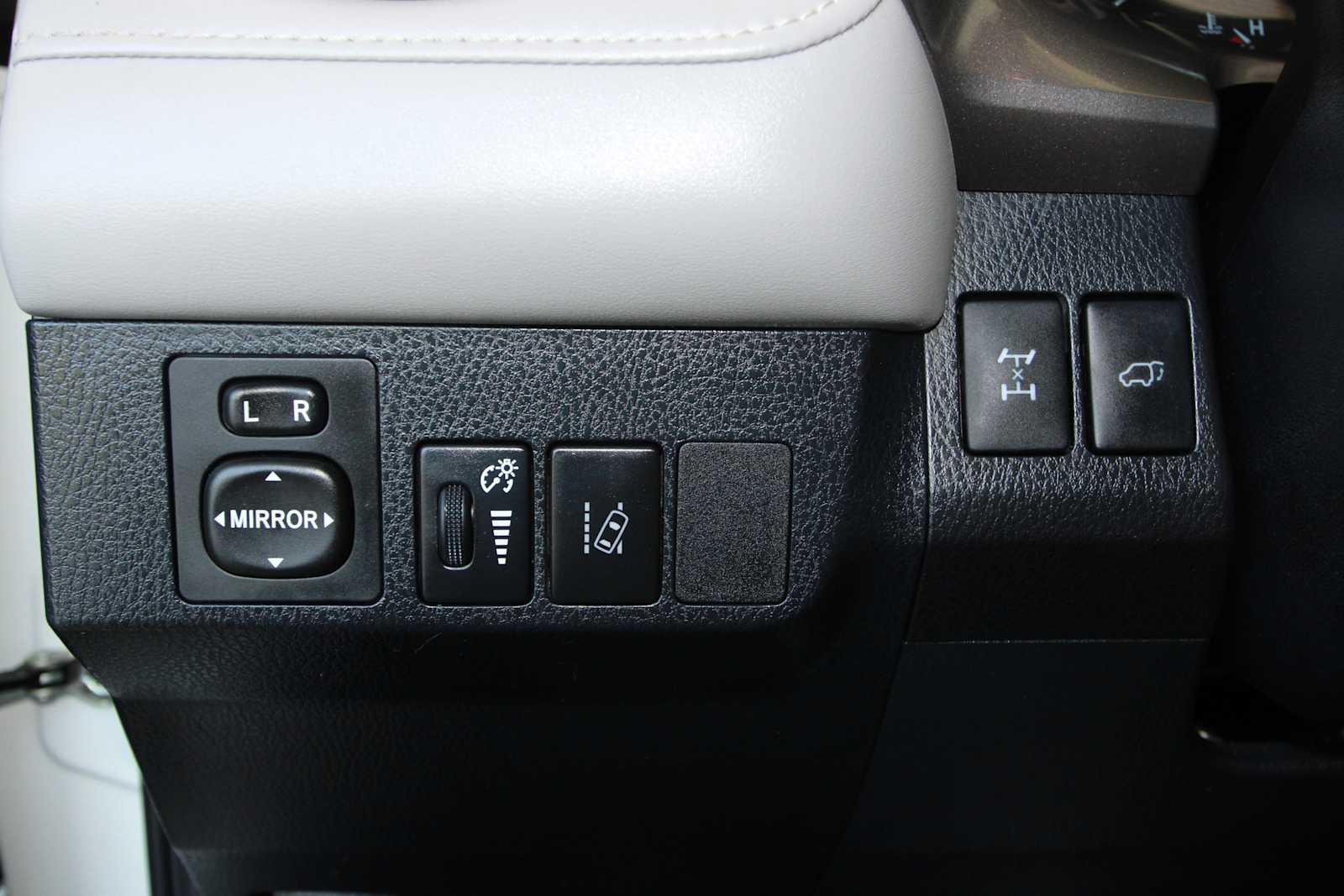 used 2018 Toyota RAV4 car, priced at $22,998