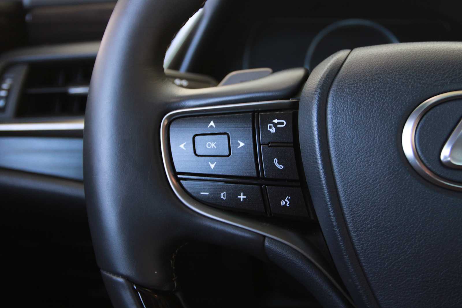 used 2020 Lexus ES 350 car, priced at $31,798