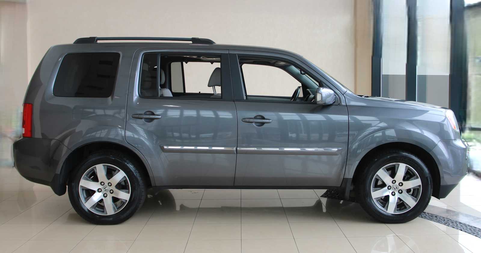 used 2015 Honda Pilot car, priced at $19,998