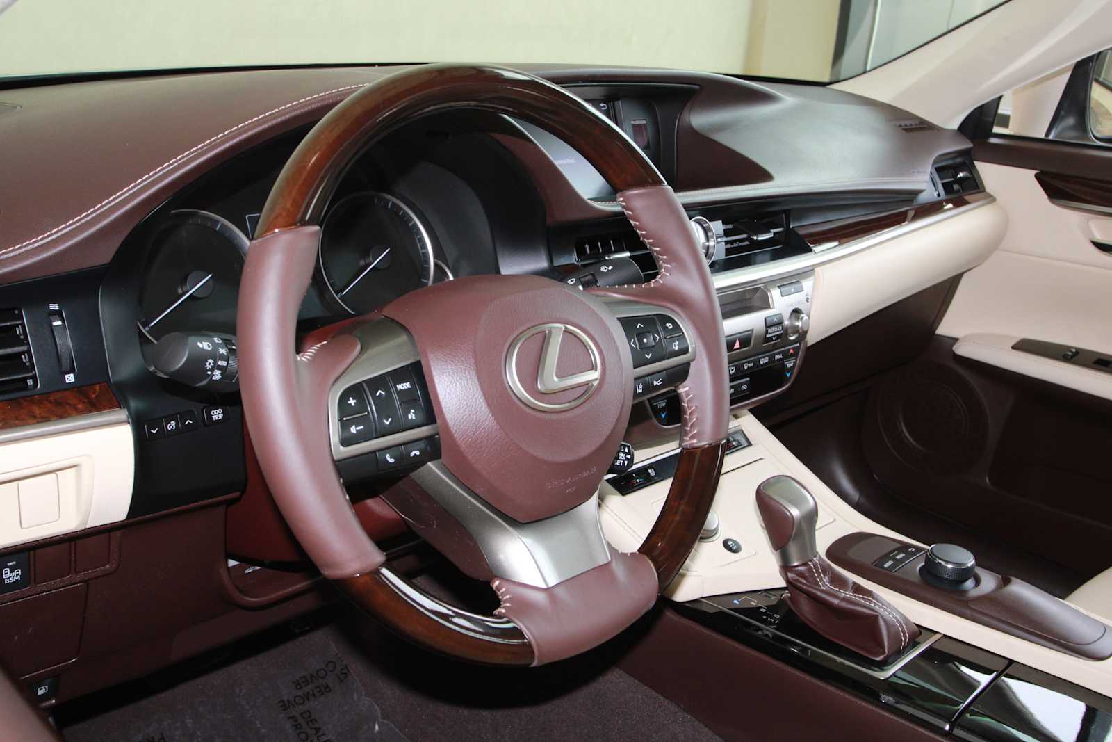 used 2018 Lexus ES 350 car, priced at $28,798