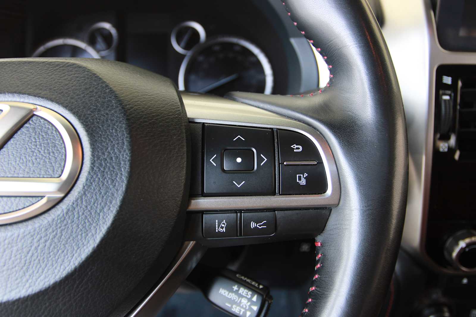 used 2023 Lexus GX 460 car, priced at $56,998