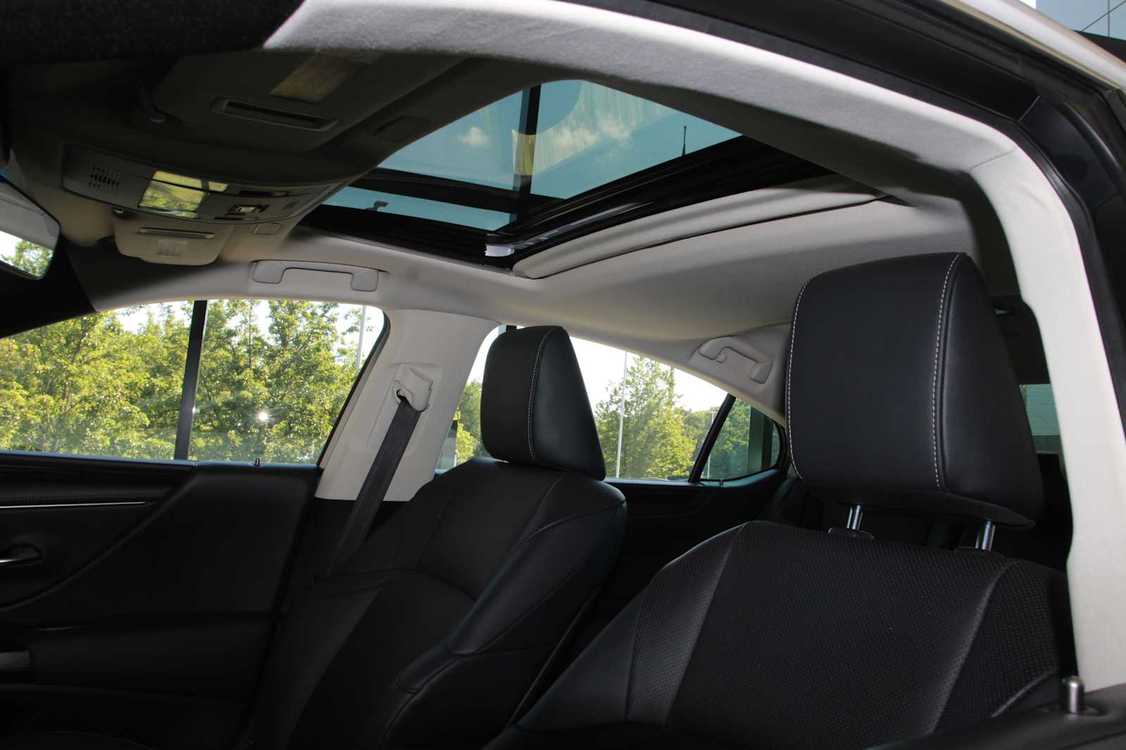 used 2020 Lexus ES 350 car, priced at $29,998