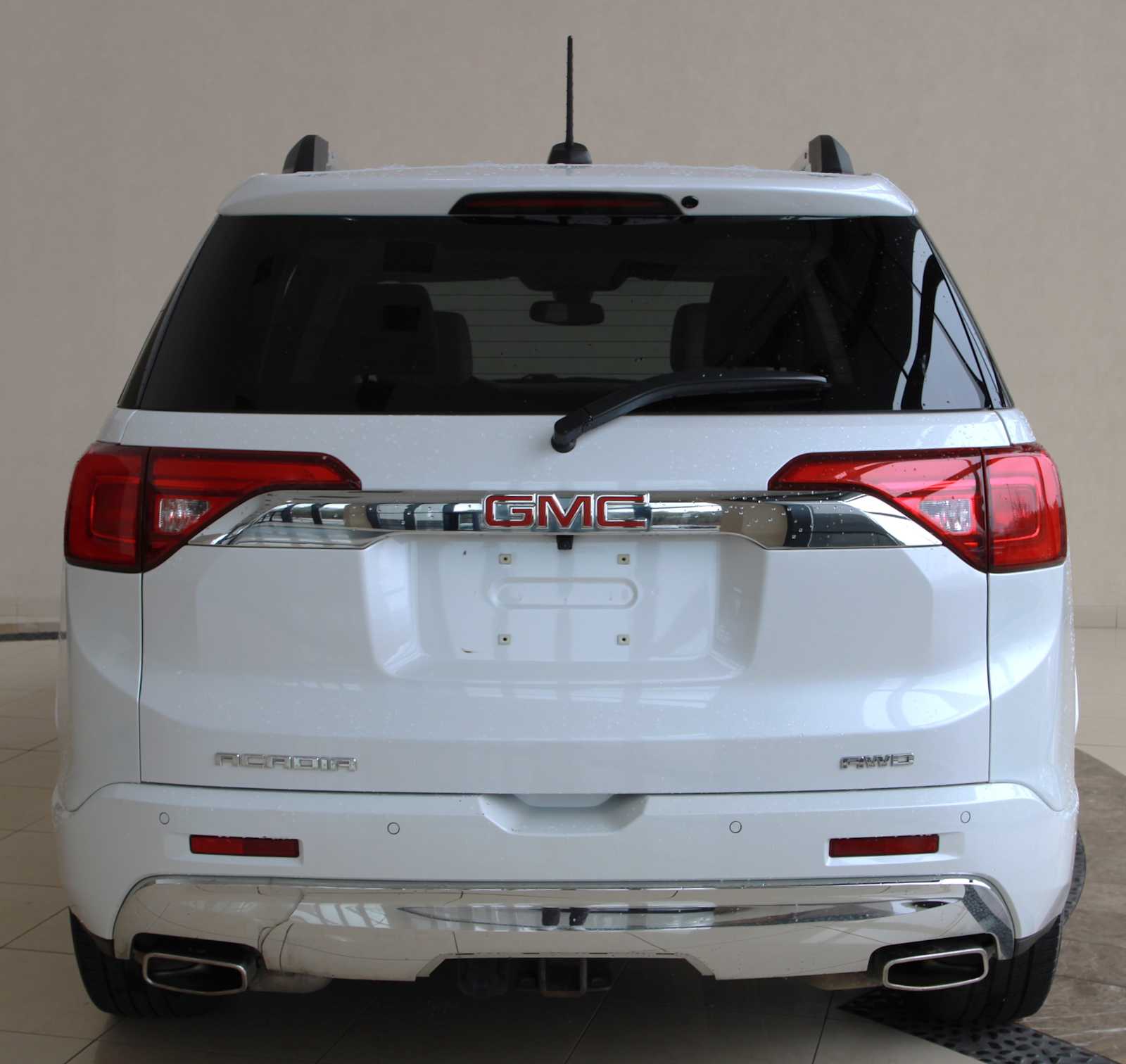 used 2019 GMC Acadia car, priced at $19,698