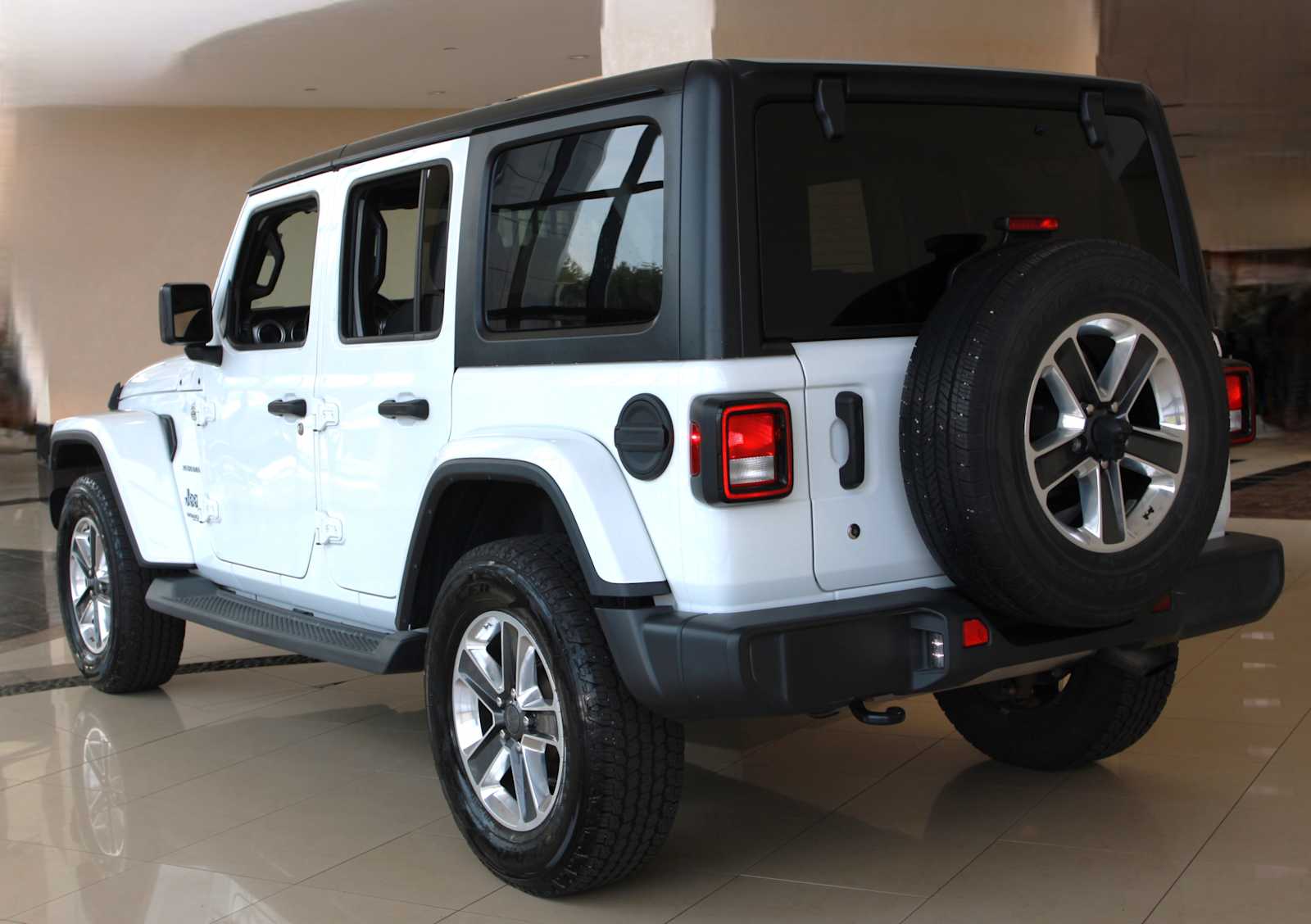 used 2018 Jeep Wrangler Unlimited car, priced at $24,598