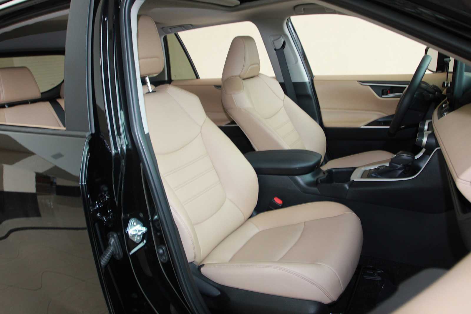 used 2024 Toyota RAV4 Hybrid car, priced at $39,998