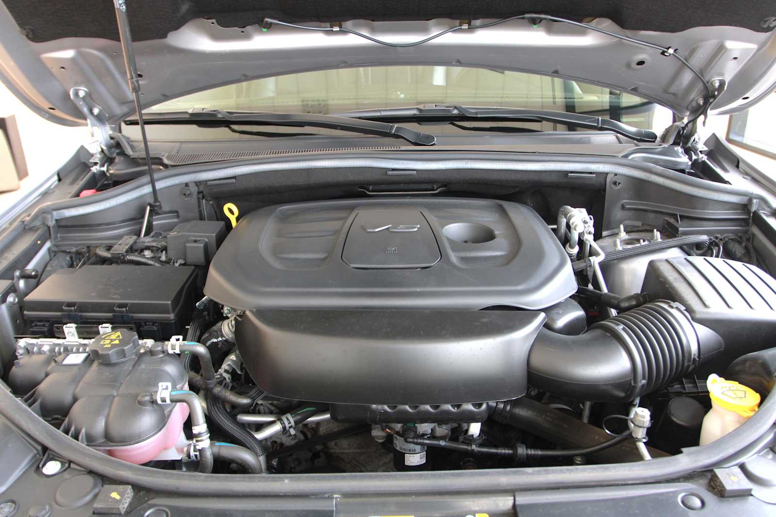 used 2021 Jeep Grand Cherokee car, priced at $27,798