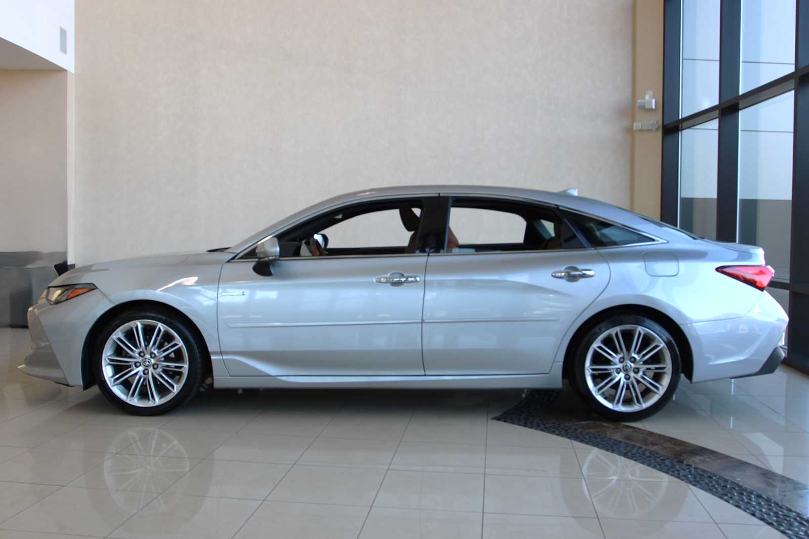 used 2021 Toyota Avalon Hybrid car, priced at $28,998