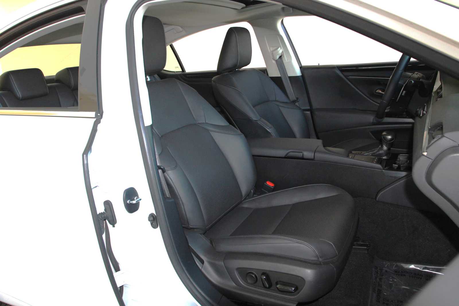 used 2020 Lexus ES 350 car, priced at $31,798